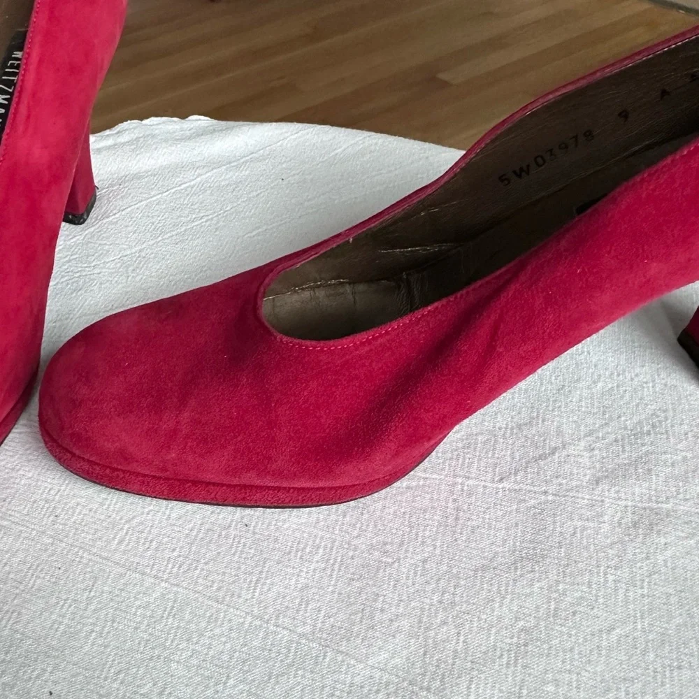 Bold Feminine Red Suede Platform Chunky Heels Leather Soles Stuart Weitzman ~ 9